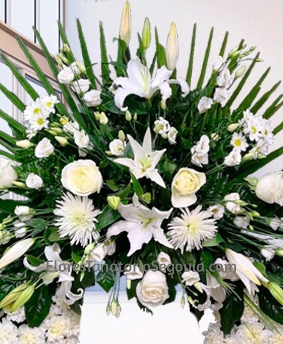 Corona de flores funerarias blanca clásica
